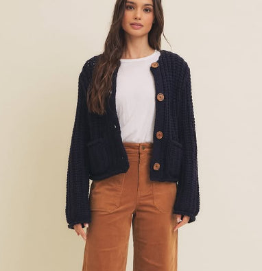BUTTON-DOWN CHUNKY SWEATER CARDIGAN