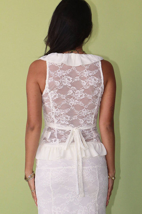 IVORY ROMANCE LACE TOP
