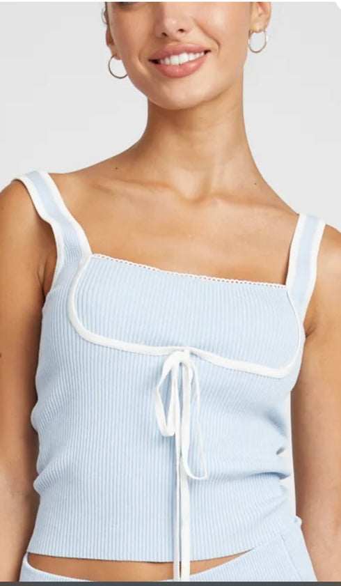 LIGHT BLUE KNITTED TOP