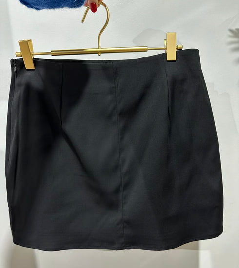 MINI BLACK SKIRT