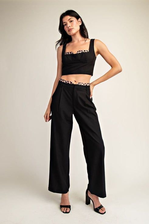 SNEAKY LEOPARD PANTS