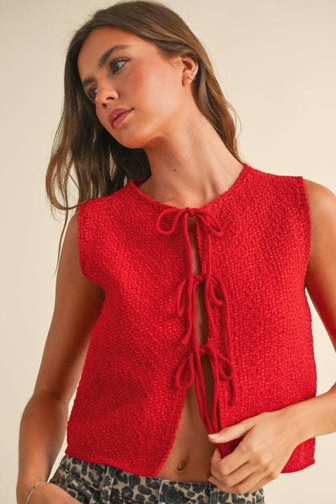 SLEEVELESS RED KNITTED TOP