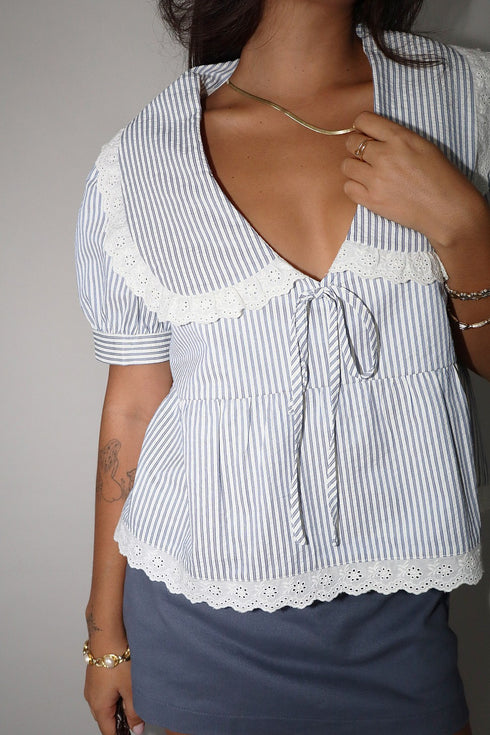 COASTAL CHARM LACE BLOUSE